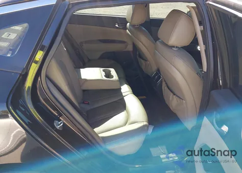 2017 Kia Optima Ex z USA, uszkodzony, nr VIN 5XXGU4L30HG163175